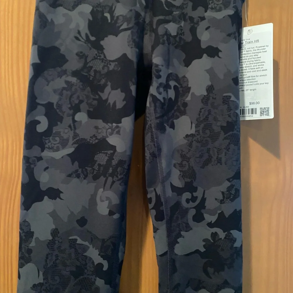 Lululemon Women’s Wunder Train HR Tight 25” NWT Size 4 - Picture 2 of 5